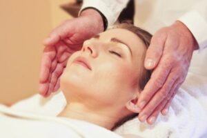 Edema facial cara hinchada por estrés