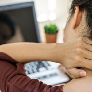 Dolor de cuello y garganta por estrés