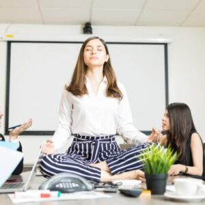 Prepara al organismo para enfrentar situaciones de estrés